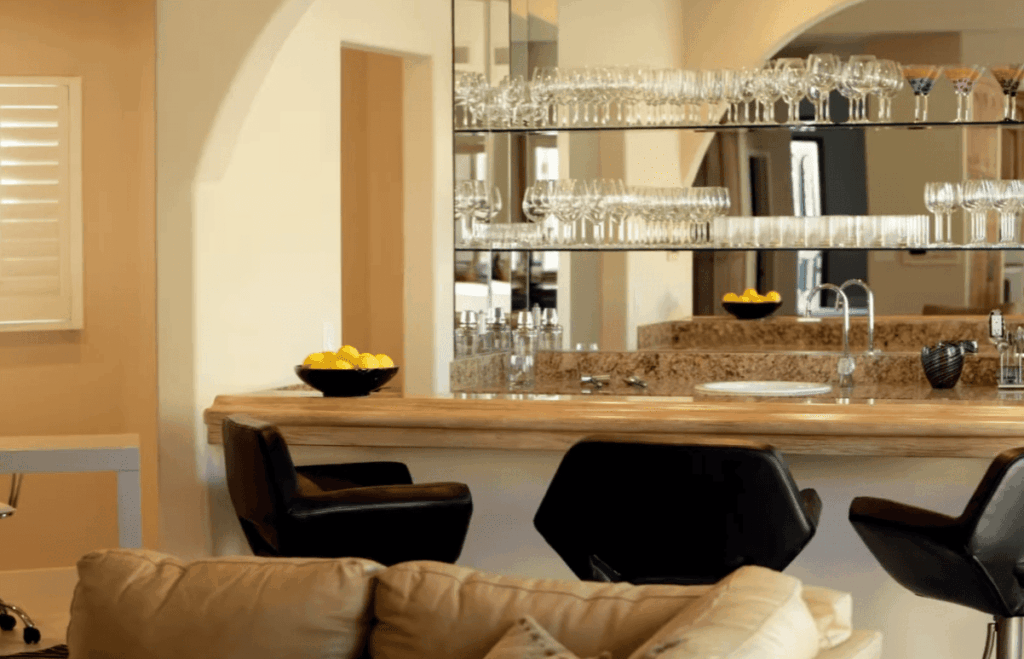 Understanding the Latest Home Bar Trends